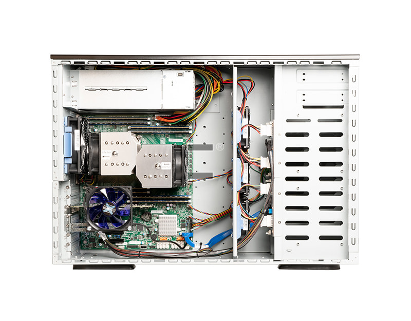 Server-Tower Intel Dual-CPU TI212 - Innenansicht